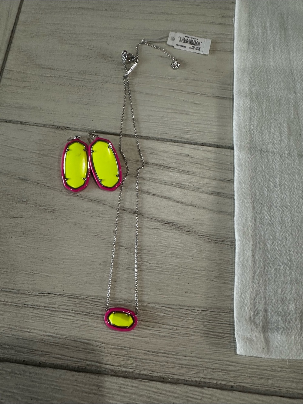 Kendra Scott set